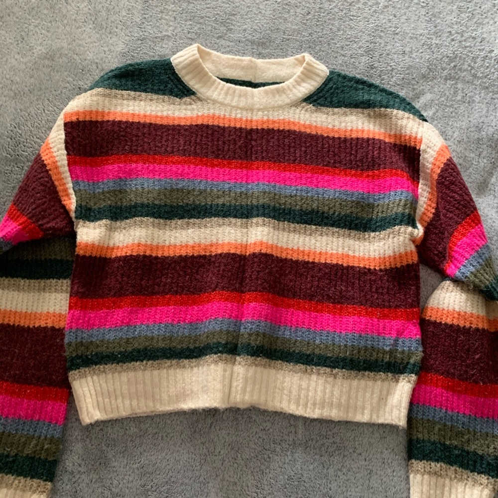 American Eagle cropped sweater